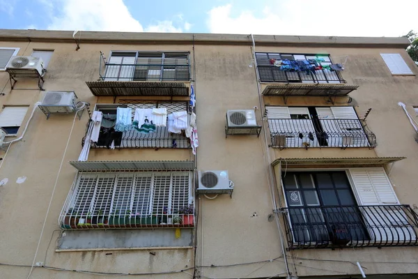 on the balcony, laundry is washed, and where do you dry your laundry?