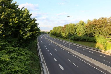 Yol - yol-in iletişim insanlar ve taşınması için 