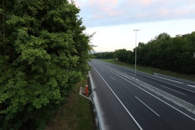 Yol - yol-in iletişim insanlar ve taşınması için 