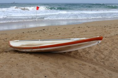 İsrail 'in kuzeyindeki Akdeniz kıyısında. 