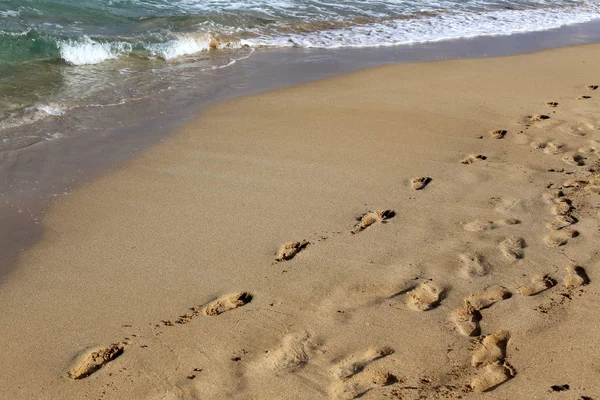 Kumdaki Kuzey İsrail ' Akdeniz'in kıyısında 