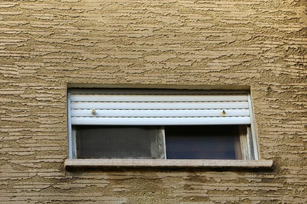 Okno Jest Otwór Ścianie Który Służy Odbierania Światła Pokoju Wentylacji — Zdjęcie stockowe