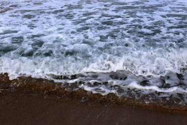 İsrail 'in kuzeyindeki Akdeniz kıyısında. 