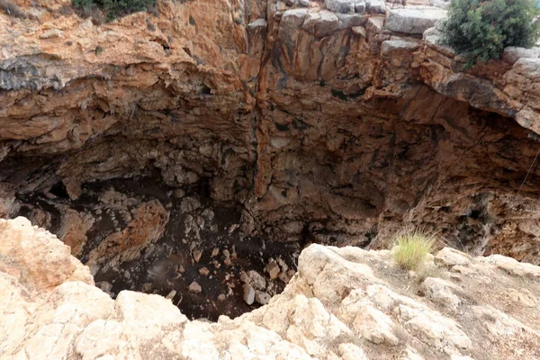 Jaskinia Arch Górach Północnej Części Izraela — Zdjęcie stockowe
