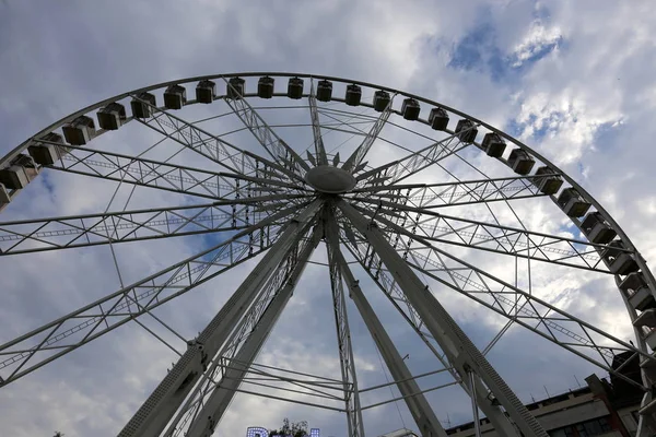 Roue Est Utilisée Pour Transport Marchandises Dans Divers Mécanismes Outils — Photo