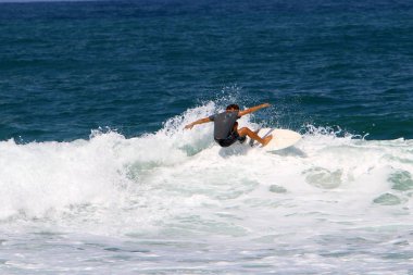 İsrail 'in kuzeyindeki Akdeniz kıyısında. 
