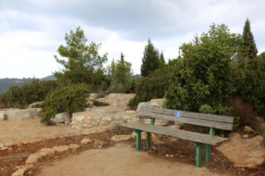 İsrail şehir parkında bir Bank standları 