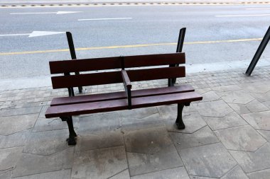 İsrail şehir parkında bir Bank standları 