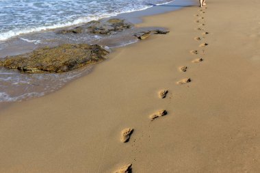 Kumdaki Kuzey İsrail ' Akdeniz'in kıyısında 