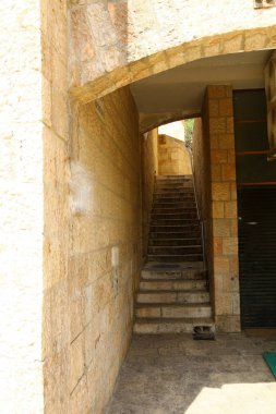 Merdiven bir bina ya da yapı unsurları olduğunu 