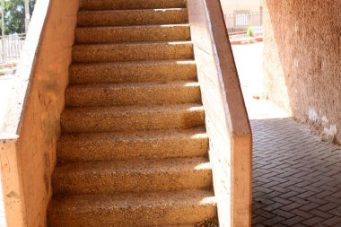 Merdiven bir bina ya da yapı unsurları olduğunu 