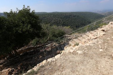 Merdiven bir bina ya da yapı unsurları olduğunu 