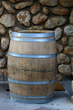 bir su varil ile natürmort 