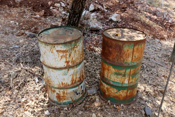 bir su varil ile natürmort 