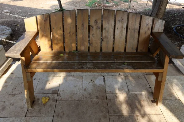 Bench Stands Open City Park Northern Israel — Stock Photo, Image