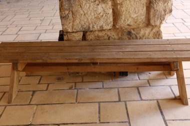 Kuzey İsrail bir açık şehir parkında bir Bank standları 