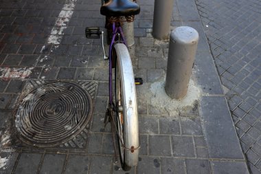 Alanında en büyük başarıdır mekaniği tüm asırlık geçmişi insanlık için tekerlek icadı. 