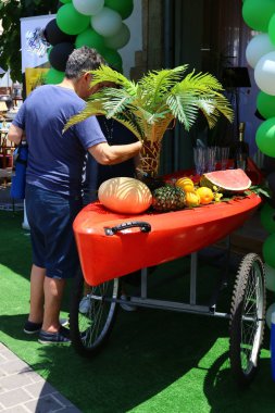 Alanında en büyük başarıdır mekaniği tüm asırlık geçmişi insanlık için tekerlek icadı. 