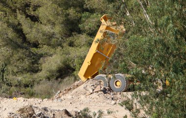 iş ve çalışma düzenlemeleri İsrail bir inşaat sahasında 
