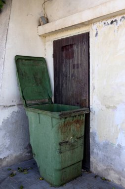 Kapı - diyafram girin ve tesislerinde çıkmak için duvardaki 