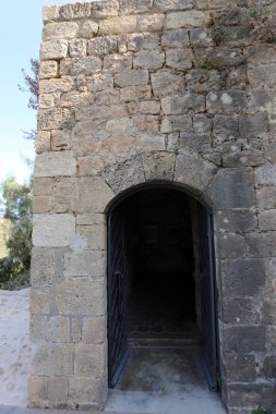 Kapı - diyafram girin ve tesislerinde çıkmak için duvardaki 