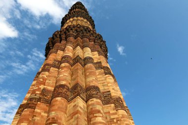 Hindistan Tanrılar ve güzel tapınaklar bir ülkedir, her saray ve tapınak kendi derin anlamı vardır. 