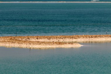 Ölülerin, Sodom deniz İsrail ve Ürdün Çölü'arasında yer alır 
