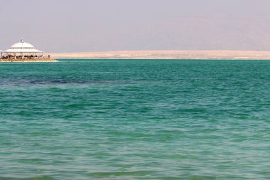 Ölülerin, Sodom deniz İsrail ve Ürdün Çölü'arasında yer alır 