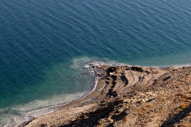 Ölülerin, Sodom deniz İsrail ve Ürdün Çölü'arasında yer alır 