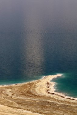 Ölülerin, Sodom deniz İsrail ve Ürdün Çölü'arasında yer alır 