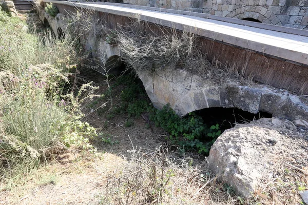 Puente Una Estructura Artificial Erigida Sobre Obstáculo —  Fotos de Stock