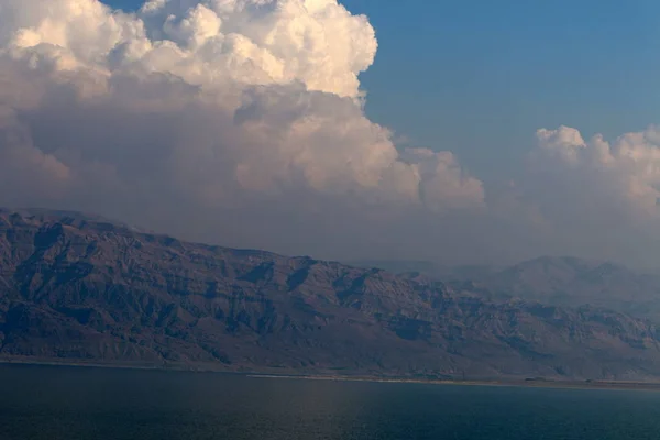 Противоположном Берегу Мертвого Моря Можете Увидеть Горы Иордании — стоковое фото