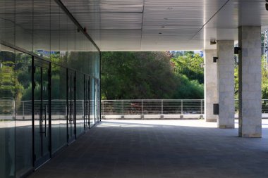 İnşaat ve mimari büyük bir şehir sokaklarında geometrik şekiller 