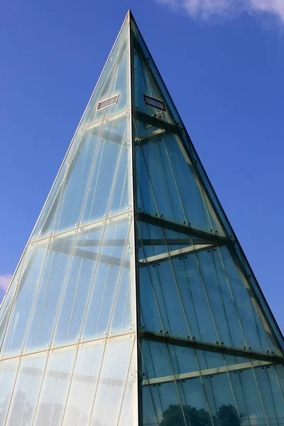 Formas Geométricas Construção Arquitetura Nas Ruas Uma Grande Cidade — Fotografia de Stock