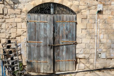 Kapı - diyafram girin ve tesislerinde çıkmak için duvardaki 