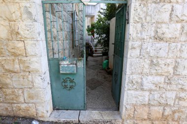 Kapı - diyafram girin ve tesislerinde çıkmak için duvardaki 