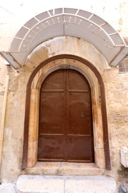 Kapı - diyafram girin ve tesislerinde çıkmak için duvardaki 