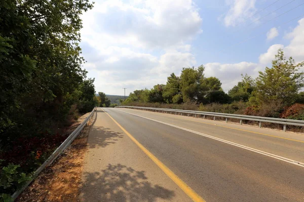 Yol mesafeye gidiyor. 