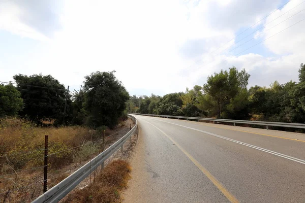 Yol mesafeye gidiyor. 