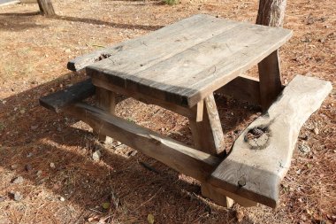 Kuzey İsrail bir açık şehir parkında bir Bank standları 