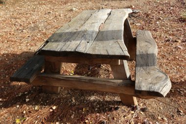 Kuzey İsrail bir açık şehir parkında bir Bank standları 