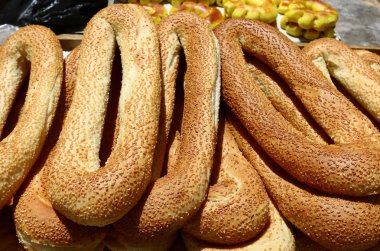 ekmek ve pastane ürünleri satan mağaza 