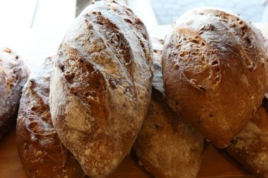 ekmek ve pastane ürünleri satan mağaza 