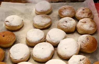 tatil ekmeği ve tatil Hanukkah için İsrail kek 