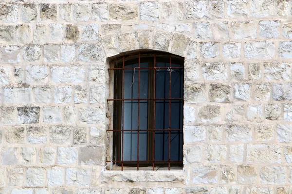 The window is an opening in the wall that serves to bring light into the room and ventilation.