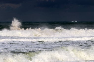 fırtına ve Akdeniz'de Kuzey İsrail rüzgarda 