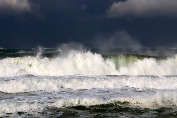 폭풍과 이스라엘에서 지중해에 — 스톡 사진
