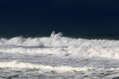 fırtına ve Akdeniz'de Kuzey İsrail rüzgarda 