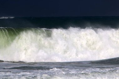 fırtına ve Akdeniz'de Kuzey İsrail rüzgarda 
