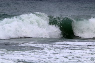 fırtına ve Akdeniz'de Kuzey İsrail rüzgarda 